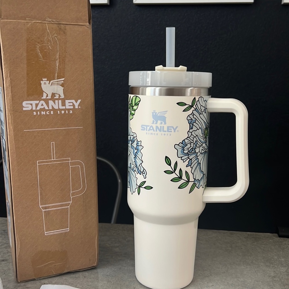 Stanley 40oz Quencher floral cream.